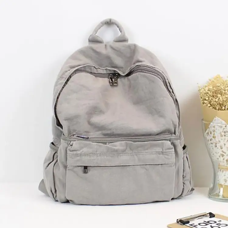 lightweight-canvas-backpack (3)